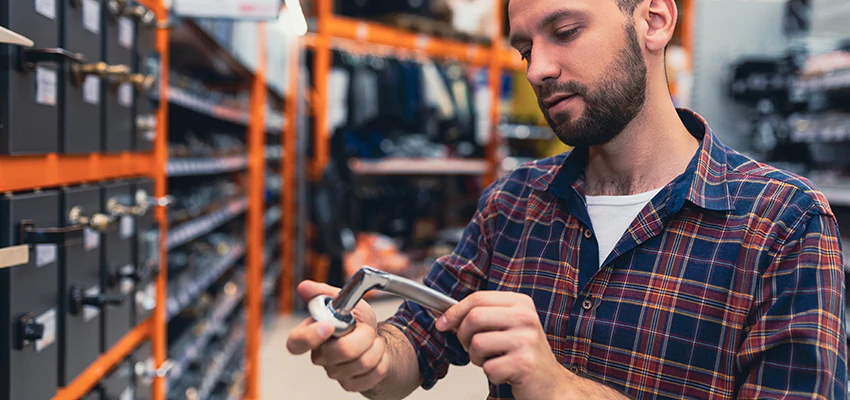 Locksmith For Retail Stores Lockout Services in Carteret, New Jersey